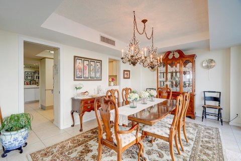 Condo in North Palm Beach, Florida, 3 bedrooms  № 990453 - photo 19