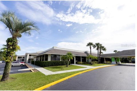 Immobilier commercial à vendre à Kissimmee, Floride: 371.24 m2 № 1341177 - photo 1