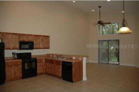 Apartamento en alquiler en Clermont, Florida, 3 dormitorios, 131.09 m2 № 1341119 - foto 2