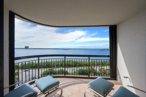 Condo in Riviera Beach, Florida, 3 bedrooms  № 978466 - photo 8