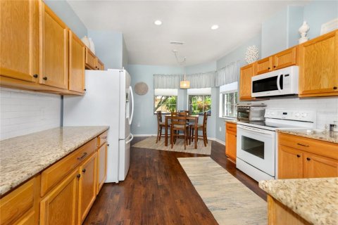 Villa ou maison à vendre à Kissimmee, Floride: 2 chambres, 132.2 m2 № 1327315 - photo 5