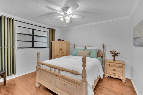 Condominio en venta en Pembroke Pines, Florida, 2 dormitorios, 94.85 m2 № 853853 - foto 18