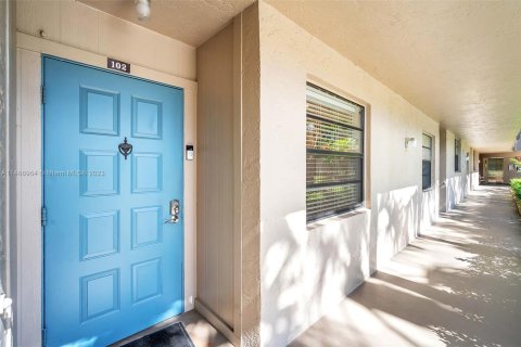 Condominio en venta en Pembroke Pines, Florida, 2 dormitorios, 94.85 m2 № 853853 - foto 6