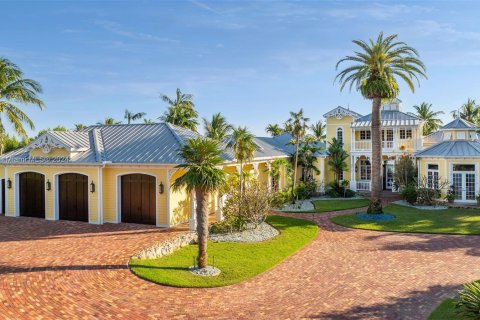 Casa en venta en Marathon, Florida, 5 dormitorios, 796.45 m2 № 927322 - foto 7