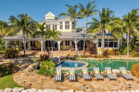 Villa ou maison à vendre à Marathon, Floride: 5 chambres, 796.45 m2 № 927322 - photo 15