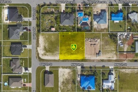Купить земельный участок в Кейп-Корал, Флорида № 442429 - фото 4