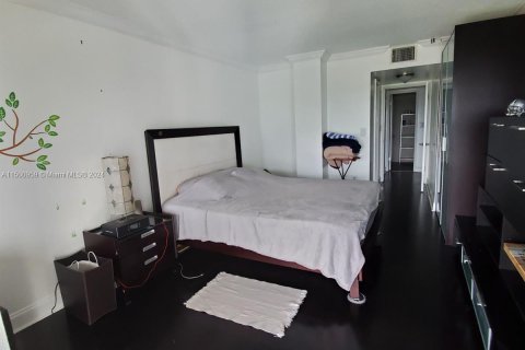 Condo in Miami, Florida, 3 bedrooms  № 1119143 - photo 19