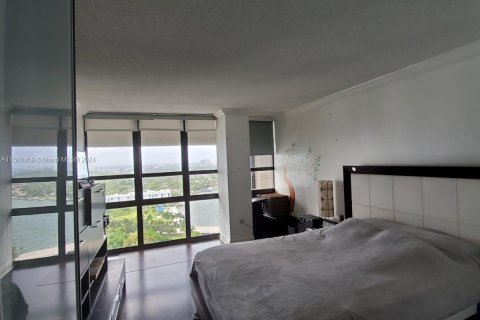 Condo in Miami, Florida, 3 bedrooms  № 1119143 - photo 18