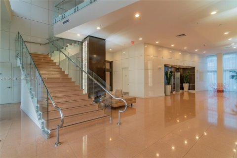 Condominio en venta en Aventura, Florida, 2 dormitorios, 101.36 m2 № 1319114 - foto 17