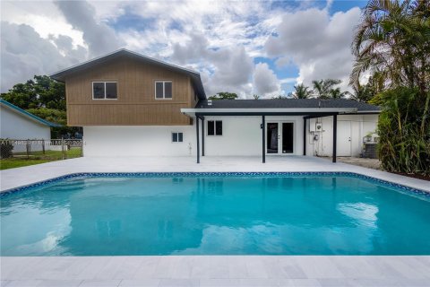 Casa en venta en West Palm Beach, Florida, 4 dormitorios, 190.17 m2 № 1332106 - foto 4