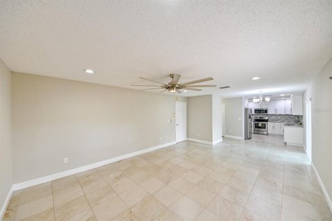 Villa ou maison à vendre à Odessa, Floride: 4 chambres, 235.79 m2 № 1358434 - photo 25