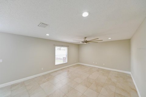 Casa en venta en Odessa, Florida, 4 dormitorios, 235.79 m2 № 1358434 - foto 9