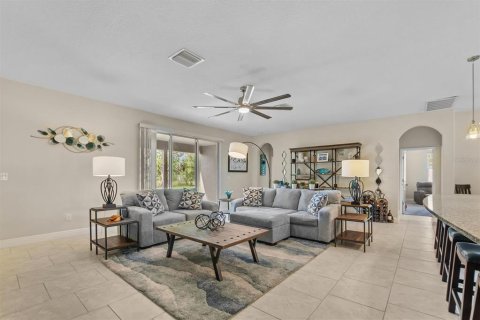 Casa en venta en Winter Haven, Florida, 4 dormitorios, 285.58 m2 № 1352351 - foto 9