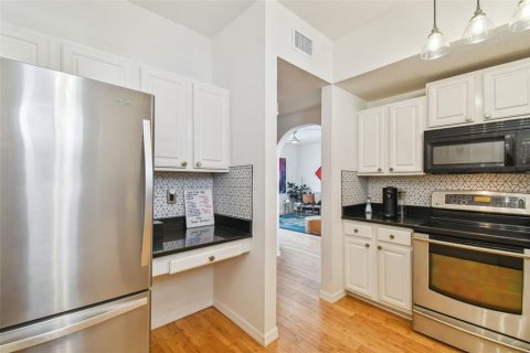 Adosado en venta en Tampa, Florida, 3 dormitorios, 165.09 m2 № 1361232 - foto 11