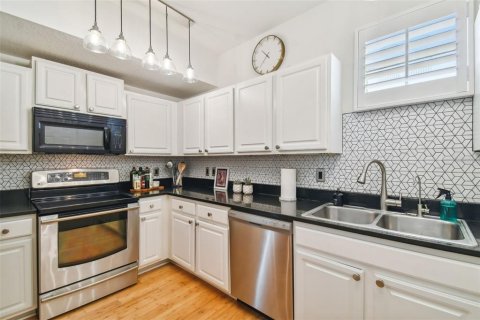 Adosado en venta en Tampa, Florida, 3 dormitorios, 165.09 m2 № 1361232 - foto 7