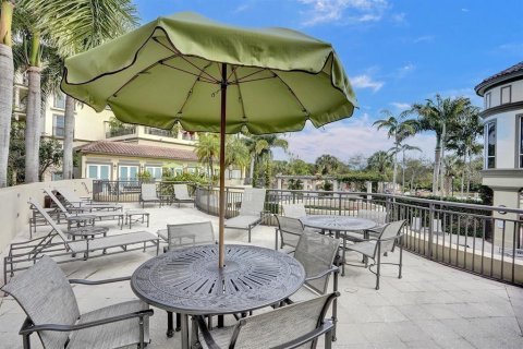 Adosado en venta en Wilton Manors, Florida, 2 dormitorios, 155.43 m2 № 1186881 - foto 3