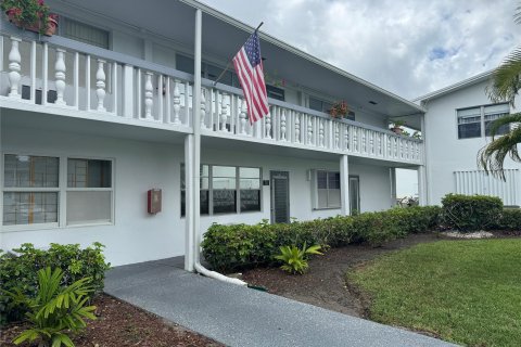 Condo in Deerfield Beach, Florida, 1 bedroom  № 1210217 - photo 22