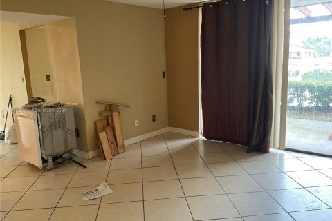 Condominio en venta en Miami Gardens, Florida, 3 dormitorios, 125.23 m2 № 1326038 - foto 25