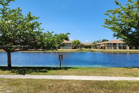 Condominio en venta en Miami Gardens, Florida, 3 dormitorios, 125.23 m2 № 1326038 - foto 19