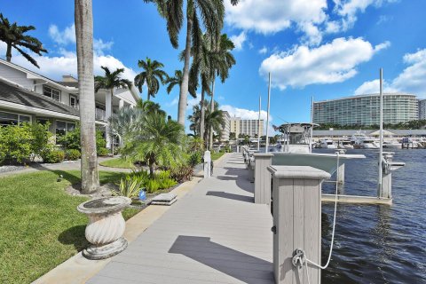Villa ou maison à vendre à Pompano Beach, Floride: 5 chambres, 474.27 m2 № 775911 - photo 17