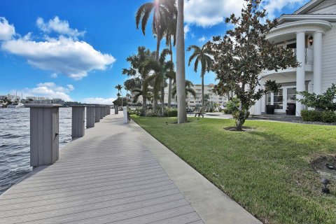 Villa ou maison à vendre à Pompano Beach, Floride: 5 chambres, 474.27 m2 № 775911 - photo 13