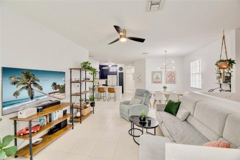 Condominio en venta en Miramar, Florida, 3 dormitorios, 131.64 m2 № 1306060 - foto 12