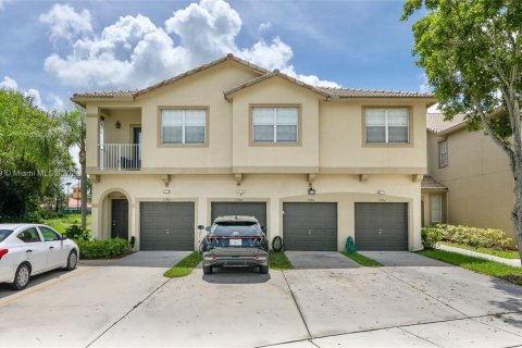 Copropriété à vendre à Miramar, Floride: 3 chambres, 131.64 m2 № 1306060 - photo 1