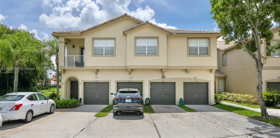 Condo in Miramar, Florida, 3 bedrooms  № 1306060