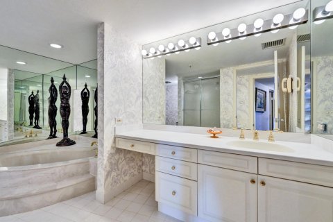 Copropriété à vendre à Palm Beach, Floride: 2 chambres, 161.65 m2 № 1146741 - photo 24