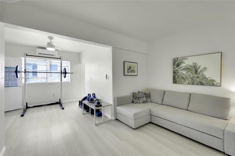 Copropriété à vendre à Miami Beach, Floride: 1 chambre, 46.45 m2 № 1270574 - photo 9