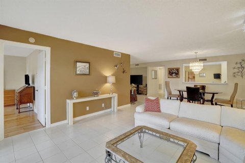 Condominio en venta en Boynton Beach, Florida, 2 dormitorios, 139.17 m2 № 674950 - foto 27