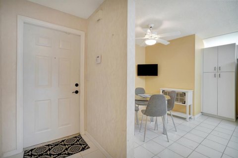 Copropriété à vendre à Boynton Beach, Floride: 2 chambres, 139.17 m2 № 674950 - photo 14