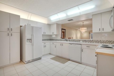 Condominio en venta en Boynton Beach, Florida, 2 dormitorios, 139.17 m2 № 674950 - foto 23