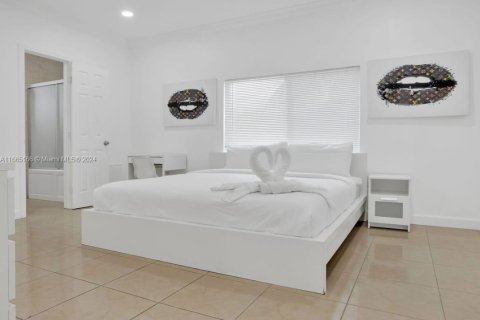 Casa en venta en Miami, Florida, 4 dormitorios, 192.49 m2 № 1377622 - foto 27