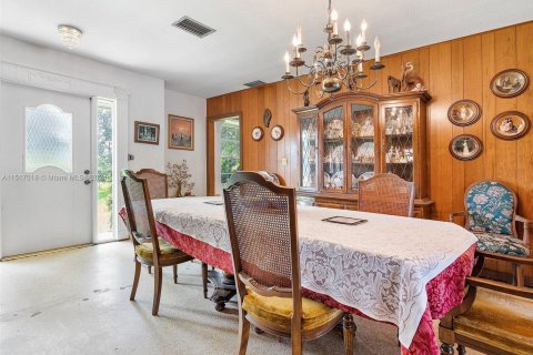 Villa ou maison à vendre à Southwest Ranches, Floride: 7 chambres, 512.36 m2 № 956563 - photo 12