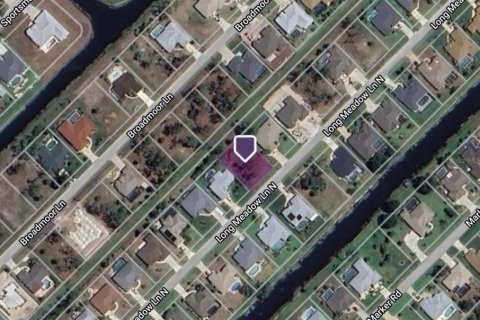 Terreno en venta en Rotonda, Florida № 1191173 - foto 1