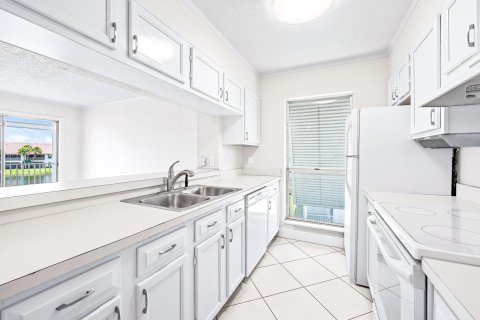 Condo in Palm Beach Gardens, Florida, 2 bedrooms  № 1186929 - photo 9