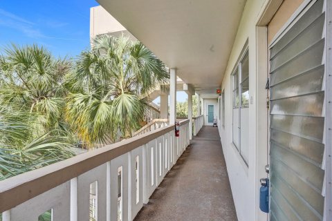 Condominio en venta en Coconut Creek, Florida, 2 dormitorios, 107.4 m2 № 1091713 - foto 19
