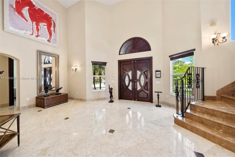 Casa en venta en Sunny Isles Beach, Florida, 6 dormitorios, 452.53 m2 № 1117503 - foto 28