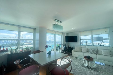 Copropriété à vendre à Miami Beach, Floride: 2 chambres, 106.56 m2 № 1240331 - photo 12