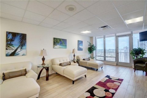 Condominio en venta en Fort Lauderdale, Florida, 1 dormitorio, 102.75 m2 № 1136310 - foto 3