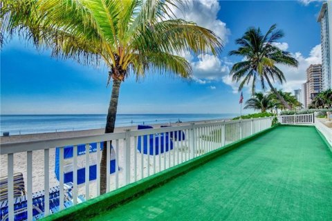 Copropriété à vendre à Fort Lauderdale, Floride: 1 chambre, 102.75 m2 № 1136310 - photo 28