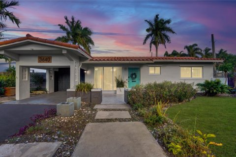 Villa ou maison à vendre à Fort Lauderdale, Floride: 2 chambres, 126.07 m2 № 1146006 - photo 1