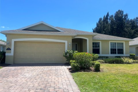 House in Vero Beach, Florida 4 bedrooms, 189.06 sq.m. № 1128032 - photo 10