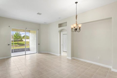 House in Vero Beach, Florida 4 bedrooms, 189.06 sq.m. № 1128032 - photo 27