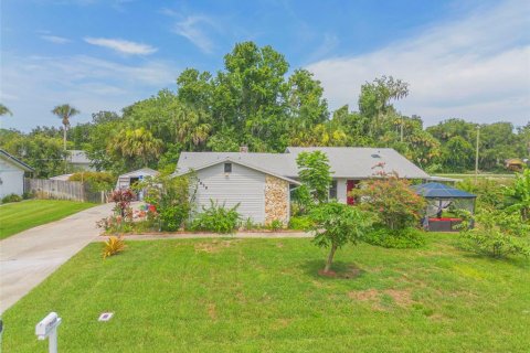 Villa ou maison à vendre à Edgewater, Floride: 3 chambres, 154.59 m2 № 1276043 - photo 2