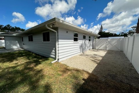 Villa ou maison à louer à Sarasota, Floride: 3 chambres, 131.27 m2 № 1349274 - photo 4