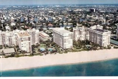 Condominio en venta en Lauderdale-by-the-Sea, Florida, 2 dormitorios, 181.16 m2 № 978261 - foto 7