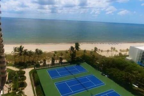 Condo in Lauderdale-by-the-Sea, Florida, 2 bedrooms  № 978261 - photo 14