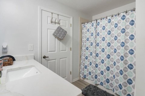 Condo in Stuart, Florida, 3 bedrooms  № 1135043 - photo 19